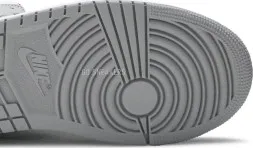 Nike Air Jordan 1 Mid 'Smoke Grey'