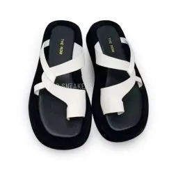 The Row Flip-flop Black/White