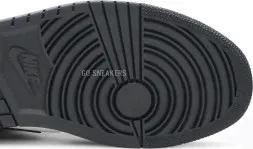 Nike Air Jordan 1 Mid &#039;Chicago Black Toe&#039;