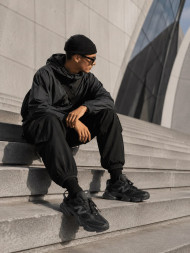 New Balance 9060 Mule Black