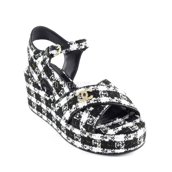 Женские босоножки Chanel Sandals Black/White Cell