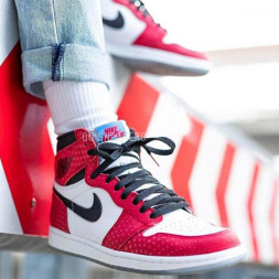 Nike Air Jordan 1 Retro High OG Spider-Man Origin Story