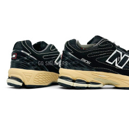 New Balance 1906 Black