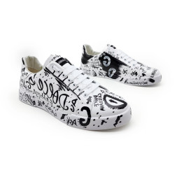 Dolce &amp;amp; Gabbana Logo Print